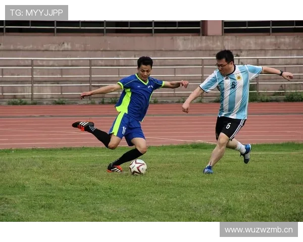 韩国队在亚运会足球赛中表现稳健，昂首晋级展现强大实力与团队合作精神